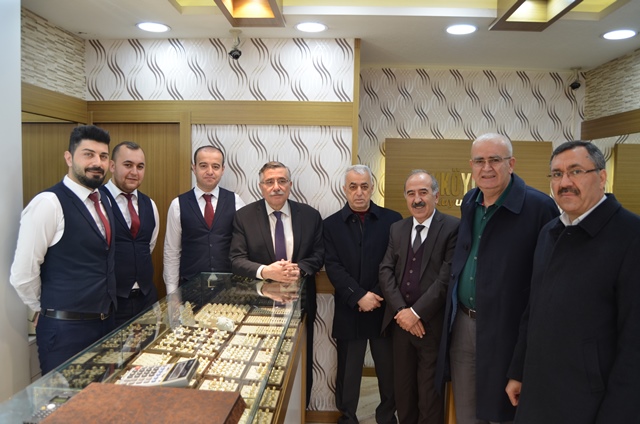 Başkan Kuşdemir’den esnaflara ziyaret