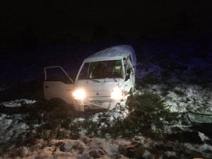 Erzincan’da trafik kazası: 3 yaralı
