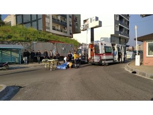 Otomobilin çarptığı genç hayatını kaybetti
