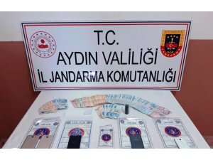 Uyuşturucuyu gençlere satamadan yakalandı