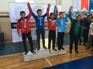 Yıldız Pehlivanlar Malatya’dan Derece İle Döndü