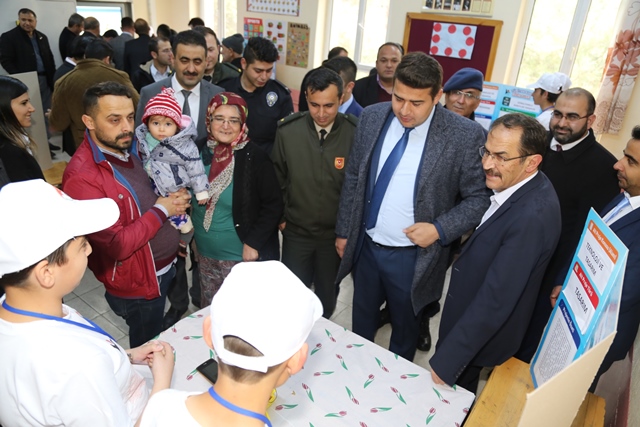 Hadim'de TÜBİTAK 4006 Bilim Fuarı