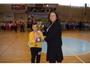 Ayvalık’ta 6. Geleneksel Çocuk Oyunları ödül töreni gerçekleştirildi