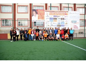 Kuşadası Galatasaray Taraftarlar Derneği halı saha turnuvası başladı