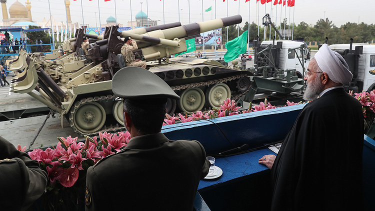 İran ordusundan gövde gösterisi