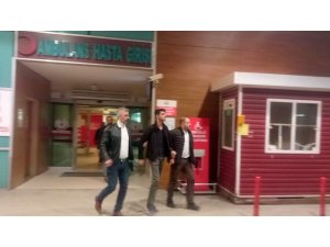 Sokak ortasında bıçaklı kavga: 1 yaralı