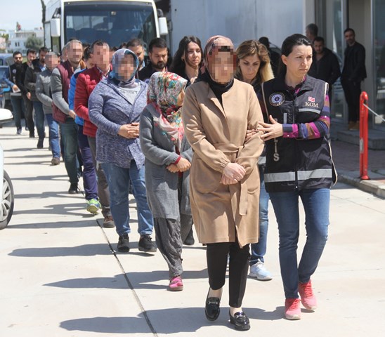 Konya'da eş zamanlı FETÖ operasyonu