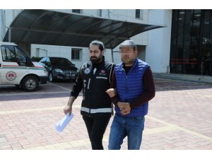 Antalya’da silah ticareti suçundan hapis cezası bulunan şüpheli yakalandı