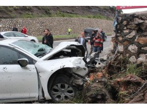 Hatay’da trafik kazası: 3 yaralı