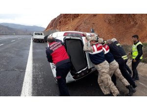 Otomobil takla attı: 1 yaralı