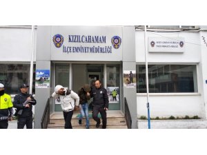 Kablo hırsızlarına polisten suçüstü