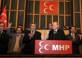 MHP'ye katılım