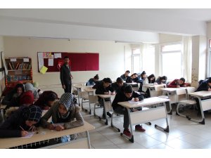 Suşehri'nde "Kitap Kurdu"yarışması