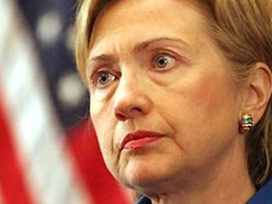 Clinton, beyin sarsıntısı geçirdi