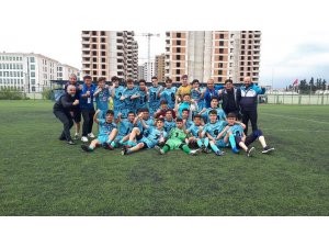 Kayseri OSB Atletikspor U15 takımı Adana’da  şampiyon oldu
