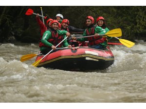 Melen Çayı'nda rafting heyecanı