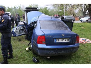 Düzce'de otomobil takla attı: 1 ölü, 2 yaralı