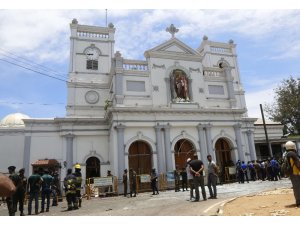 Sri Lanka’da kilise ve otellere eş zamanlı patlamalar: 138 ölü, 400 yaralı