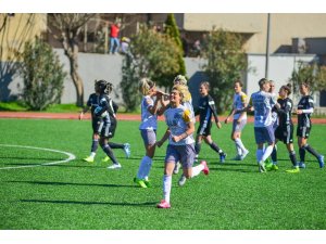 Futbolun sultanları şampiyonluğa koşuyor