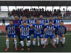 Kars’ta sporda ayrımcılığa, kötü gidişe dikkat çekmek için takım kurdular