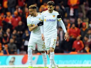 Tiago Lopez yine kızardı
