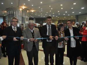 NEÜ'de "Haneler" sergisi