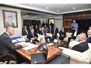 AK Parti heyeti Cumhur İttifakı’nın belediye başkanlarını ziyaret etti