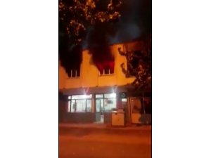 Nurdağı’nda eski dernek binasında çıkan yangın korkuttu