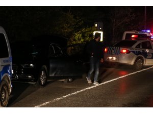 Sarıyer’de denetimden kaçan otomobil polise çarptı