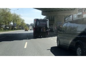 İstanbul’da 8 patenli gencin tehlikeli yolculuğu kamerada