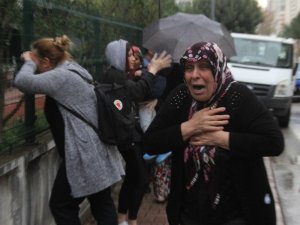 Kızının cesedi başındaki ağıdı yürekleri yaktı