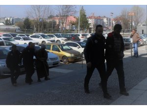 Bolu’da DEAŞ operasyonunda 3 gözaltı