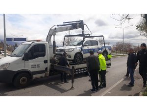 Erzincan’da polis otosu kaza yaptı: 2’i polis 3 yaralı