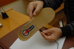 Ayakkabılara uzaktan kumandalı ısıtma