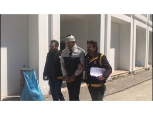 Eşini almak isteyen dört kişiyi bıçaklayan koca adliyeye sevk edildi