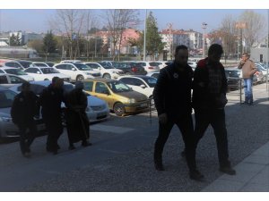 Bolu’da DEAŞ operasyonunda gözaltına alınan 3 kişi tutuklandı