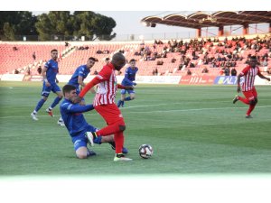 Spor Toto 1. Lig: Balıkesirspor Baltok: 6 - Kardemir Karabükspor: 0 (İlk yarı sonucu)