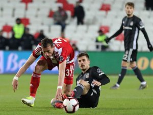 Spor Toto Süper Lig: DG Sivasspor: 1 - Beşiktaş: 2 (Maç sonucu)
