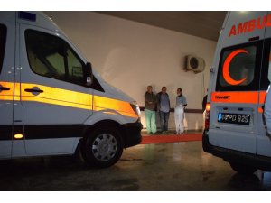 Üvey annesinin bıçakladığı genç yaralandı
