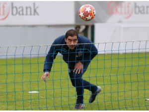 Ünal Karaman yüzleri güldürdü