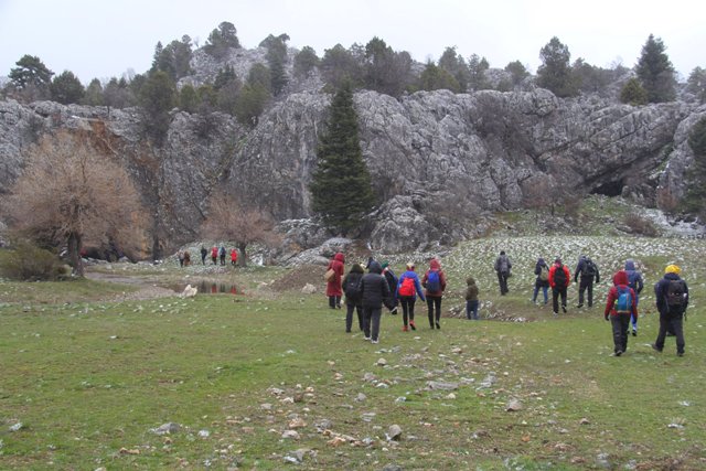 Doğa yürüyüşü etkinliğiyle mağaralar tanıtıldı