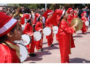 23 Nisan Ulusal Egemenlik ve Çocuk Bayramı kutlanıyor