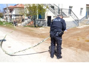 Bayram kutlamasına giderken motosikletle direğe çarpan çocuk yaralandı