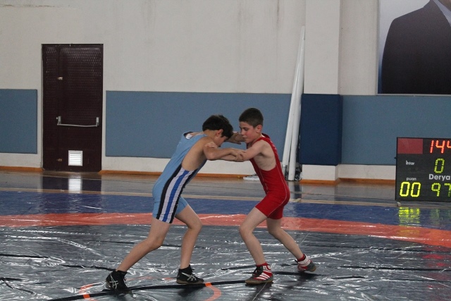 Küçükler Güreş İl Şampiyonası Yapıldı