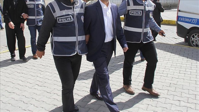 Konya'da FETÖ'den aranan zanlı sahte kimlikle yakjalandı