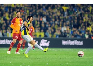 İsmail Köybaşı 113 dakikada bir sarı kart gördü!