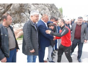 Avrupa Şampiyonu güreşçi davul zurnalarla karşılandı