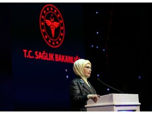 Eminde Erdoğan: “Kronik hastalık seyri devam ederse hastalığın pençesinde kıvranacağız”
