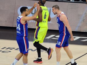 Anadolu Efes, 18 yıl sonra Final-Four için parkede