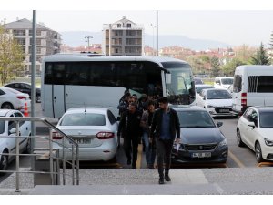 FETÖ şüphelisi 13 kişi adliyeye sevkedildi